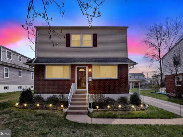 330 7th Ave, Folsom, PA 19033