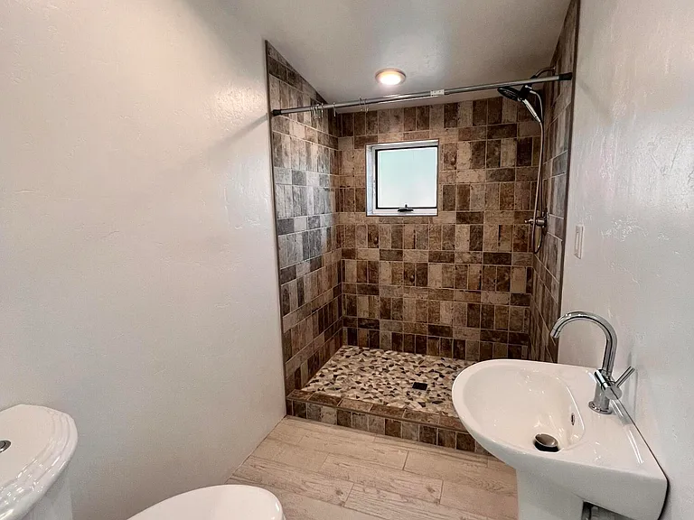 8751 N Burke Dr — Photo 13