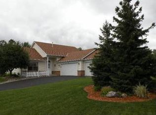 693 Tanager Rd, Waconia, MN 55387