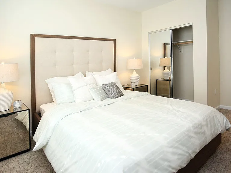 VASARI LUXURY APARTMENT HOMES — Photo 15