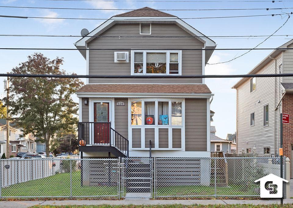 1st image of 528 Greeley Ave