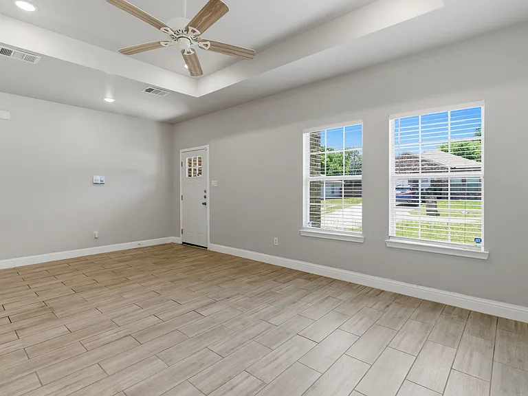 3614 Short St — Photo 12