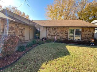 1220 S 28th St, Broken Arrow, OK 74014