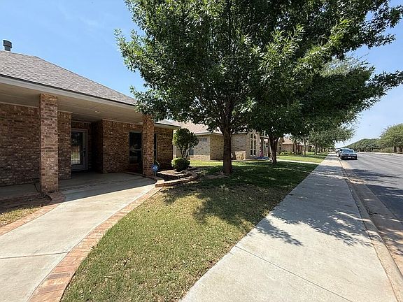 3rd image of 5705 Sabine Dr