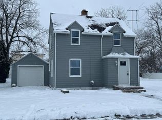 1219 Upland Dr, Kalamazoo, MI 49048