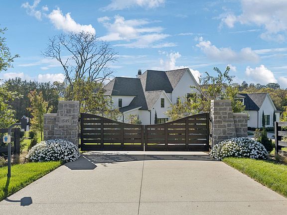 2nd image of 1545 Sunset Rd