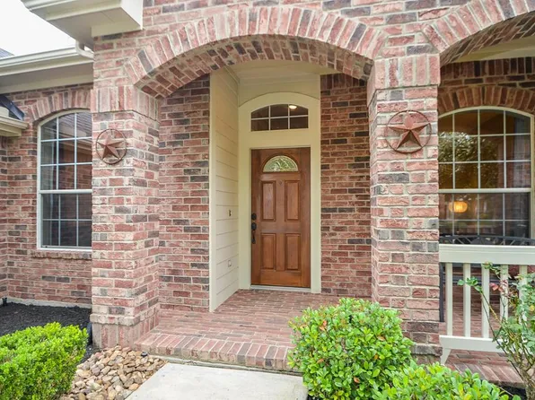302 Riverway Bluff Ln, Richmond, TX 77406