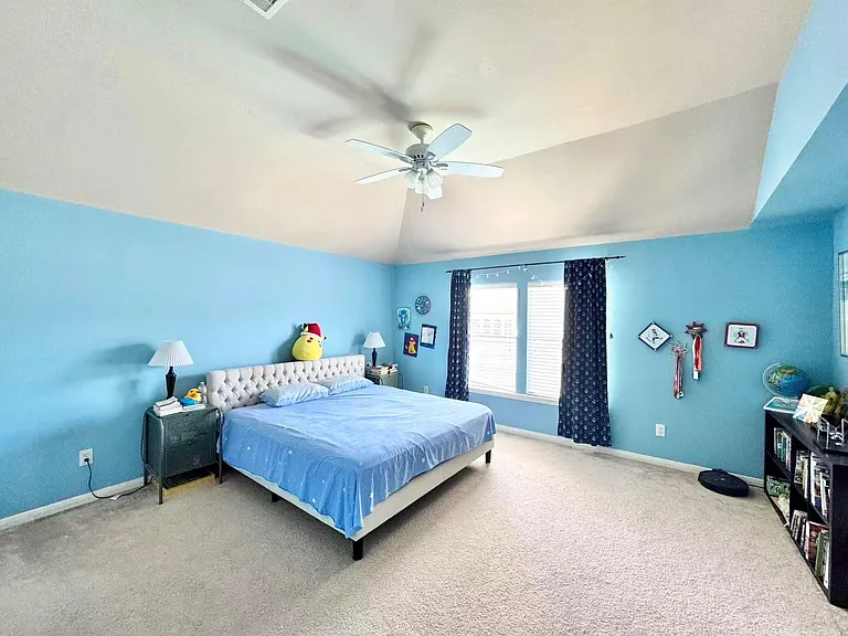 4618 Ambrosia Springs Ln — Photo 18