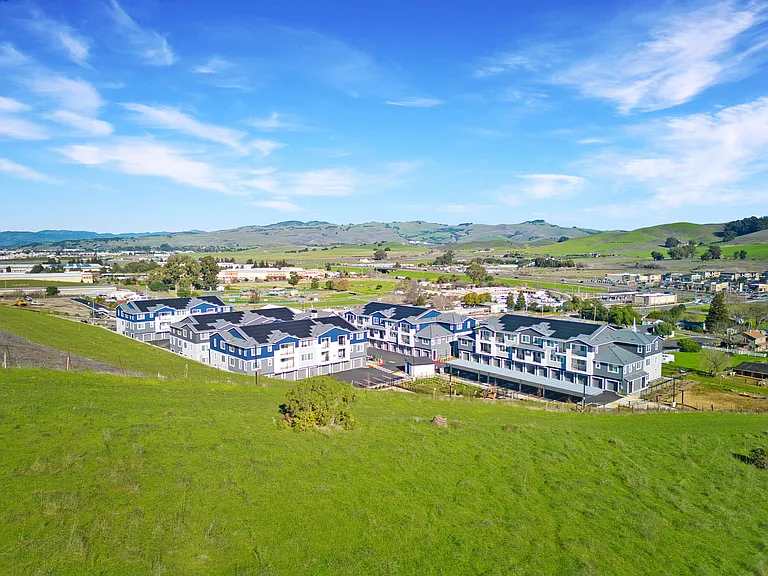Domaine at Napa Junction — Photo 47