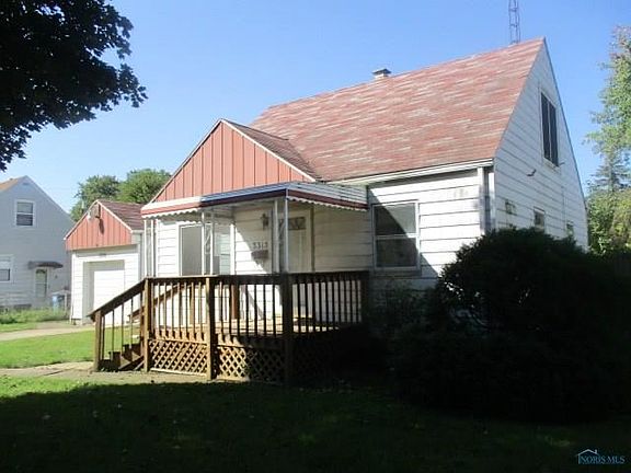 2nd image of 3315 Beaumont Dr