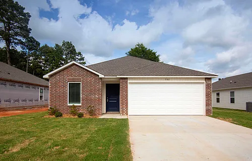 782 Gussy Ln Photo 1