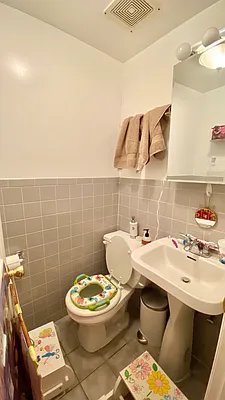 Rented by Triplemint | media 31