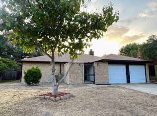 10167 Powderhorn Rd, Fort Worth, TX 76108