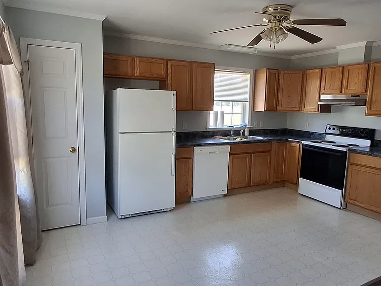 1162 Highway 58 S — Photo 12