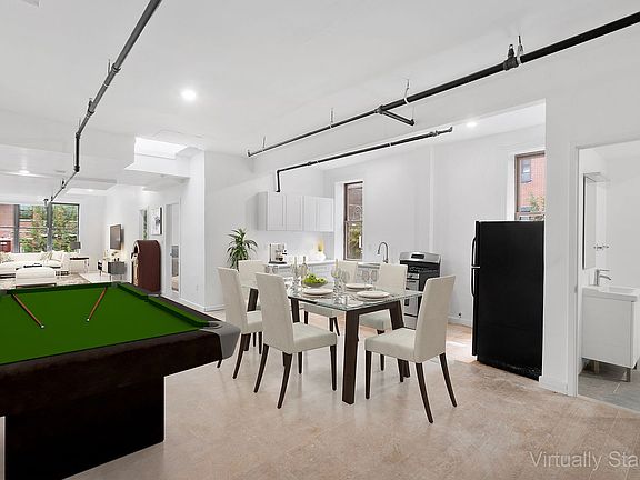 4th image of 154 Stanton St #2
