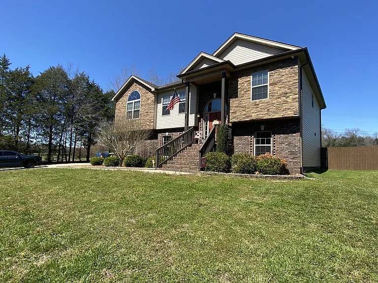 2638 Seven Mile Ferry Rd — Photo 2