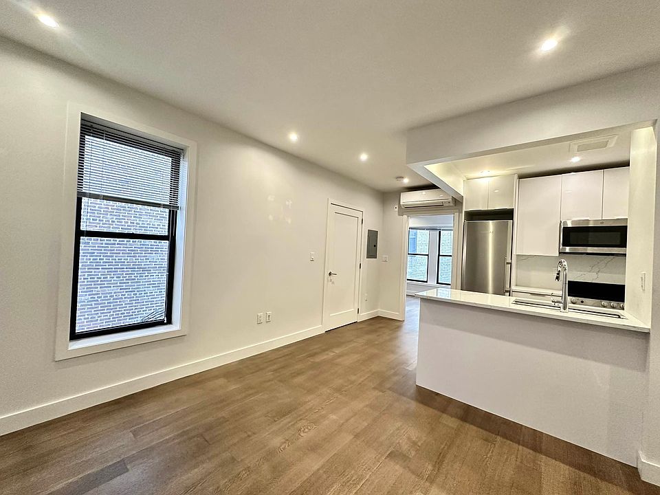 1st image of 1064 Madison Ave #5D