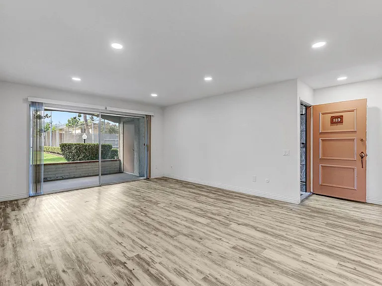 5999 Rancho Mission Rd #119 — Photo 7