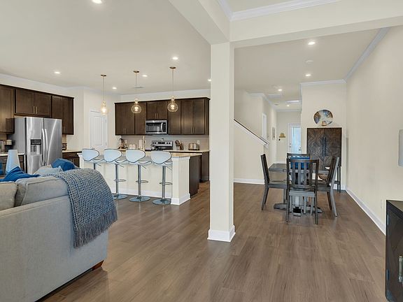 5th image of 2841 Suzanne Landon Dr