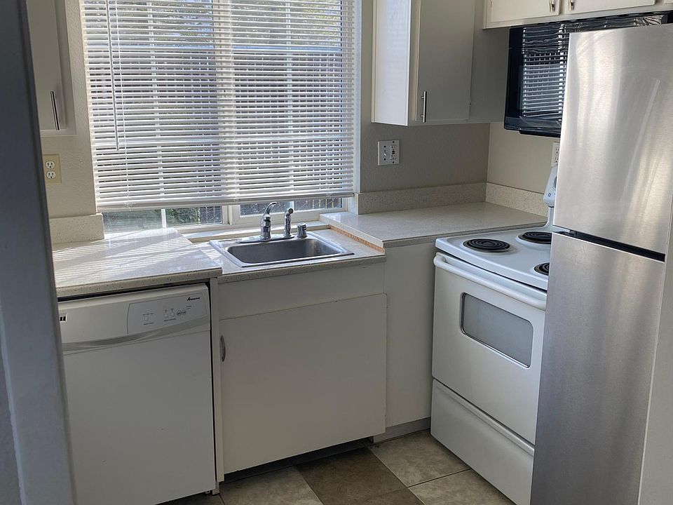 cozy kitchen with dishwasher