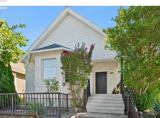 2738 SE 18th Ave, Portland, OR 97202