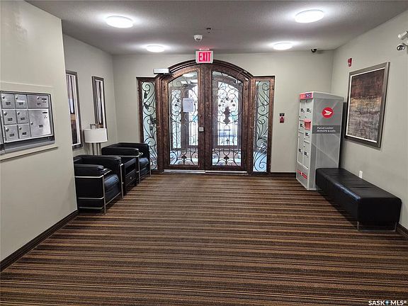 3rd image of UNIT 314B-415 Hunter ROAD