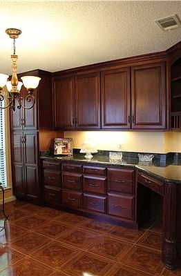 5th image of 1932 Winwood Dr