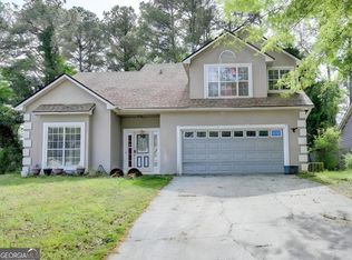2154 Crystal Lake Dr, Lawrenceville, GA