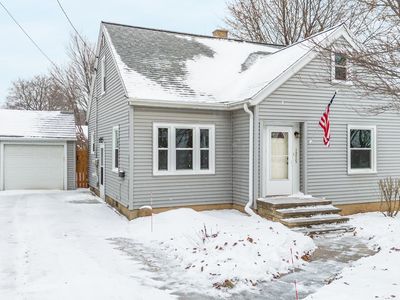 1215 McCormick St, Green Bay, WI, 54301