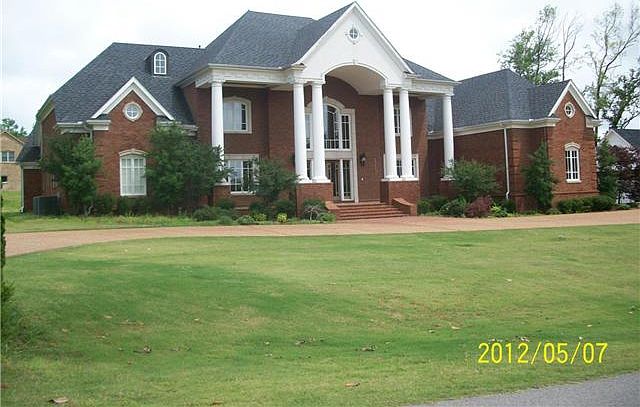 1st image of 545 Whitehall Ct