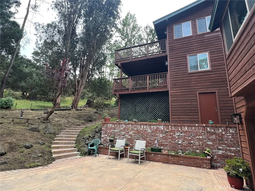 3 bed, 2700 sqft, $4,500 — Photo 4