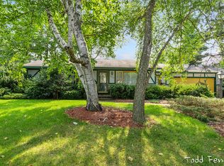 8090 Parkway Dr, Jenison, MI 49428
