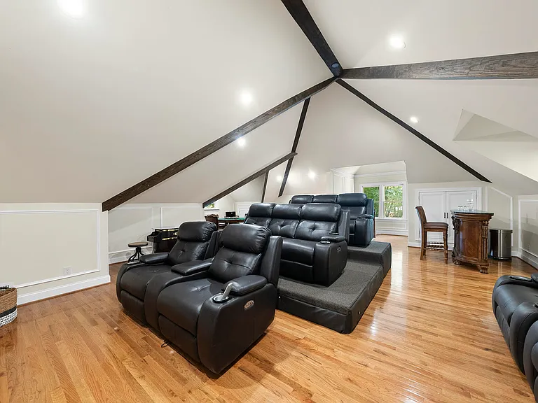 106 Birkhaven Dr — Photo 7
