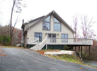 127 Knollwood Rd, Dandridge, TN 37725