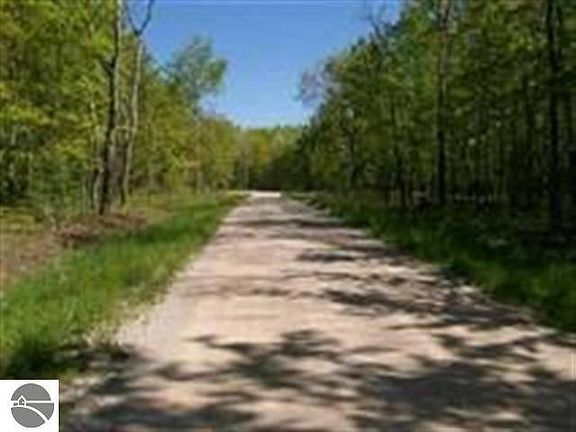 4th image of 0 Lazy Forest Trl