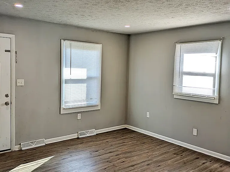 223 Riggs St #1 — Photo 4