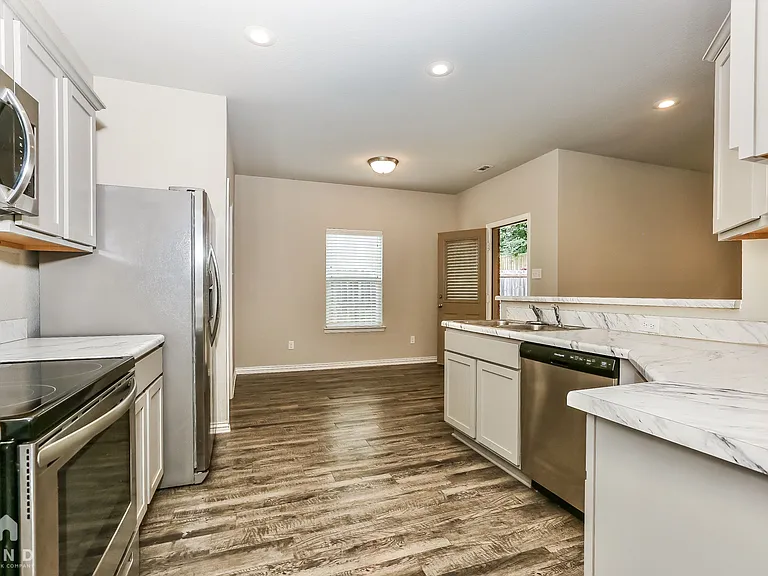 2240 Mary Alice Dr — Photo 10