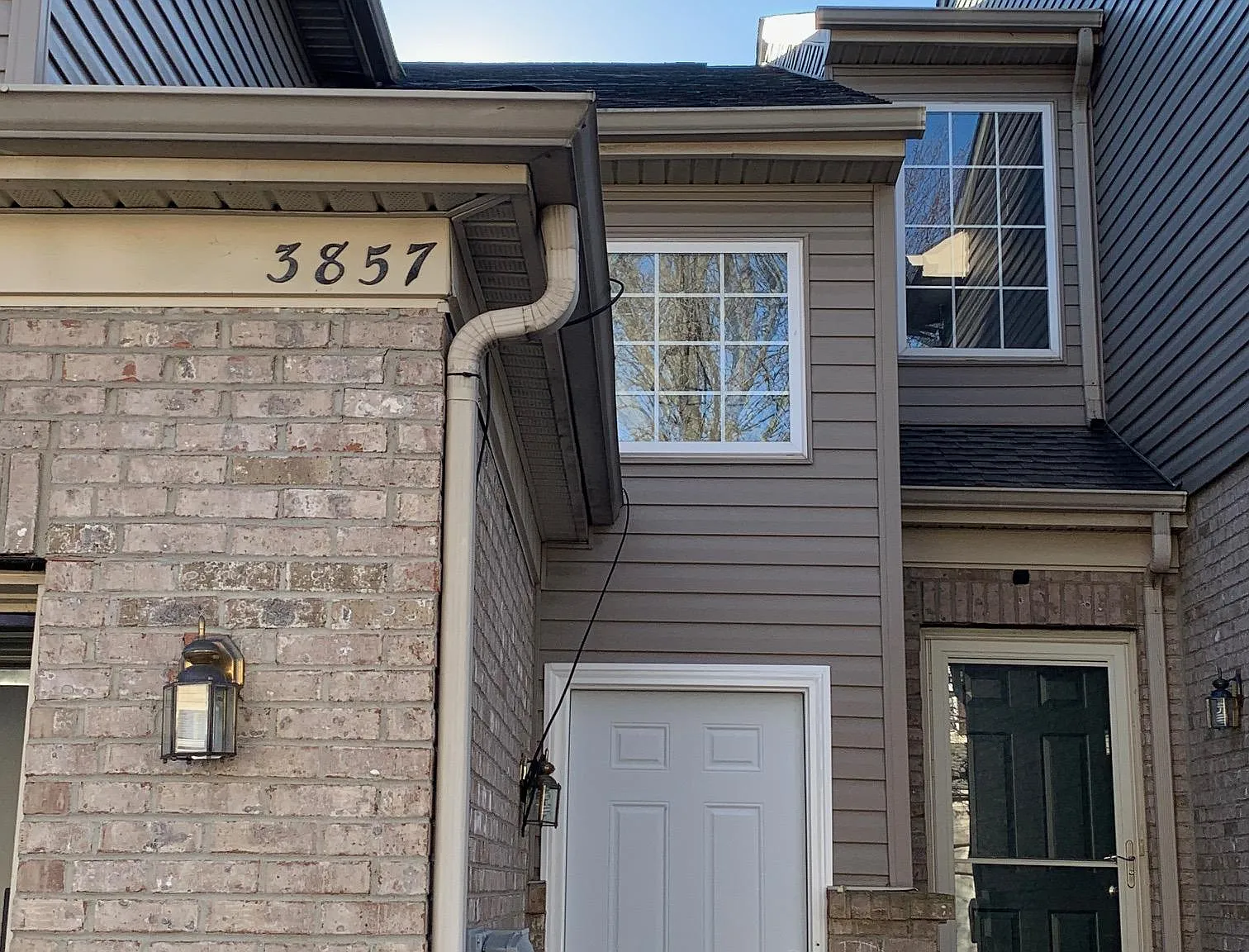 3 bed, 1633 sqft, $2,150 — Photo 1