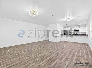 3226 Navaro St, Dallas, TX 75212