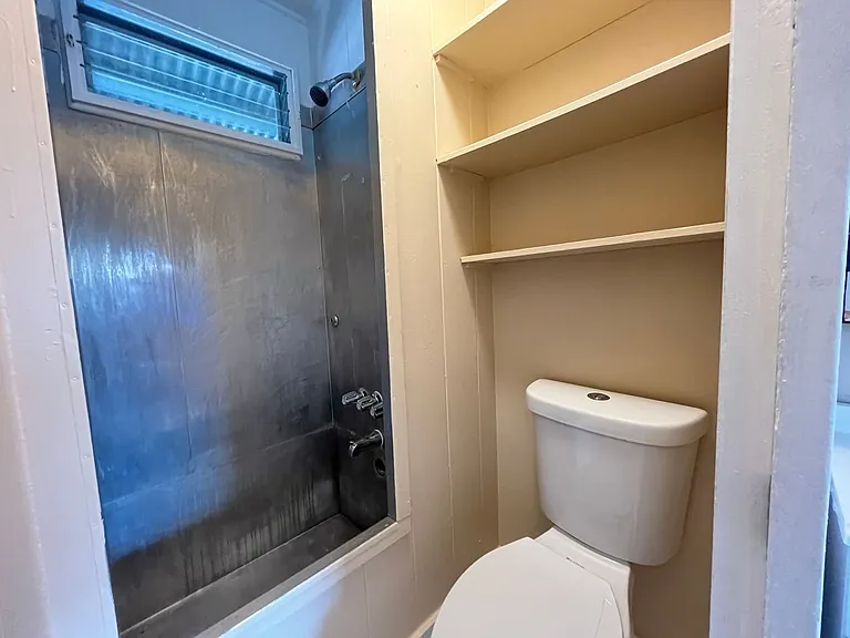 266 N School St — Photo 6