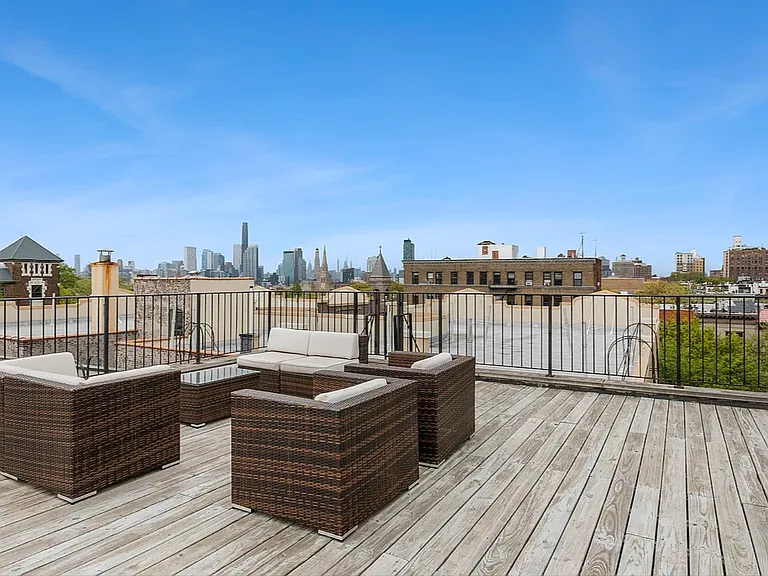 539 4th St #3R — Photo 15