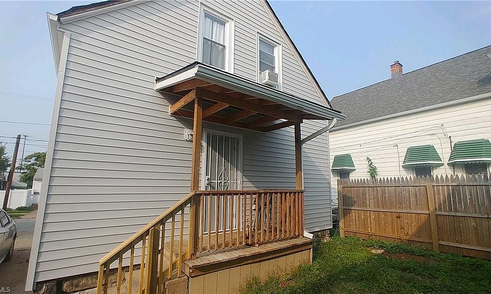 1st image of 3409 Roanoke Ave