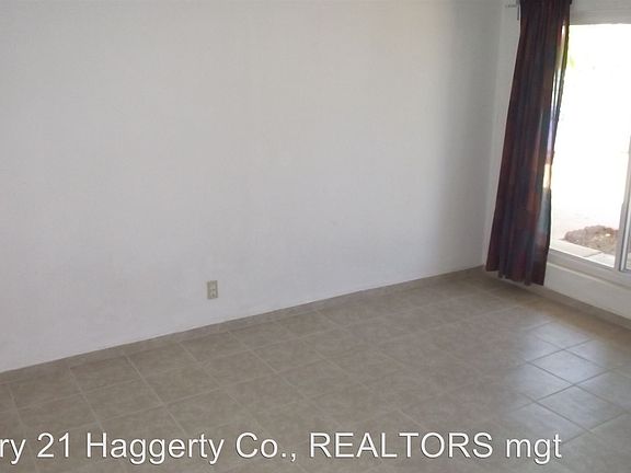 3rd image of 5716 Hemmingway Dr