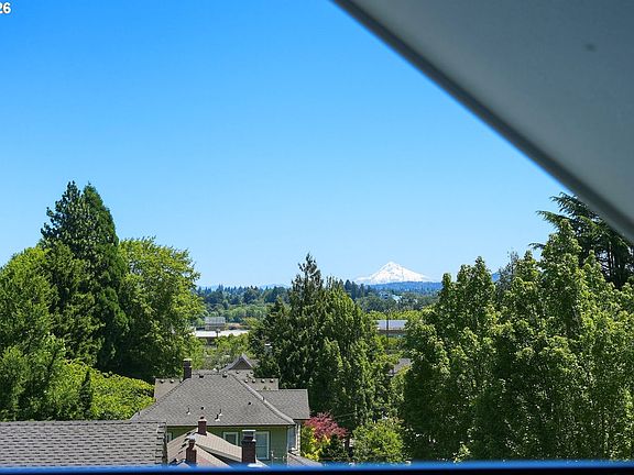 4th image of 207 S Nebraska St