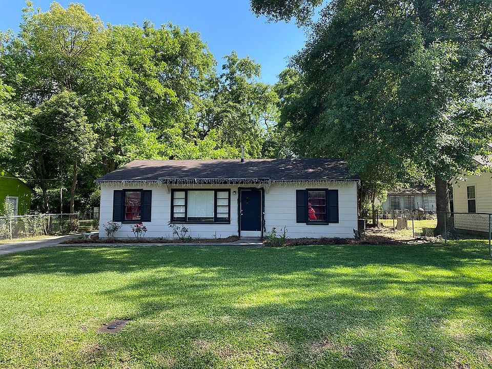 1st image of 751 E Brookwood Pl