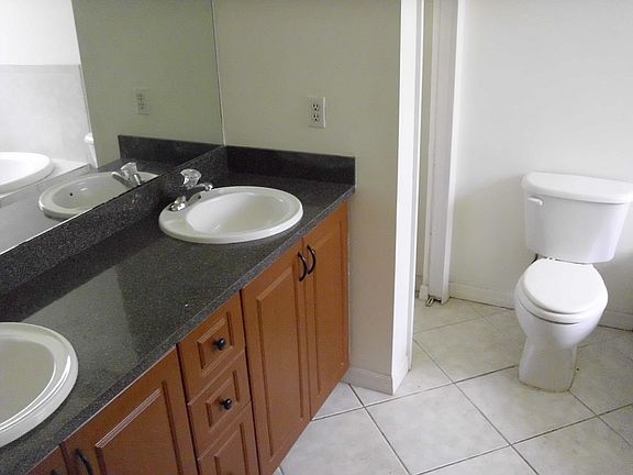 4th image of 455 Columbus Blvd