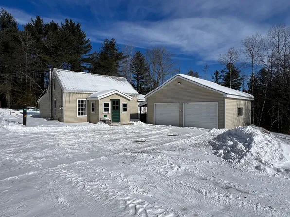 101 North Road, Athens, ME 04912