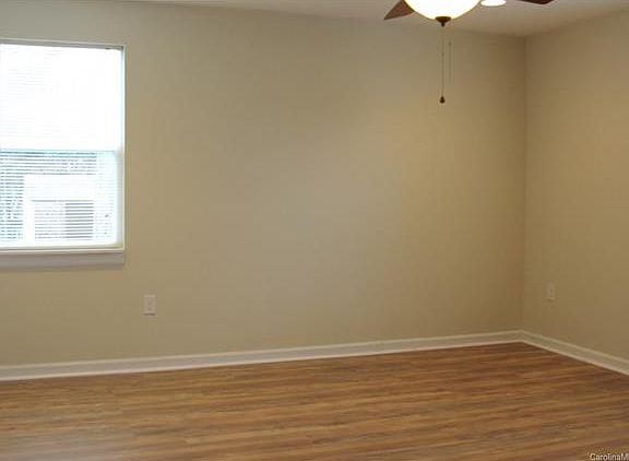 4th image of 7212 Ravenglass Ln