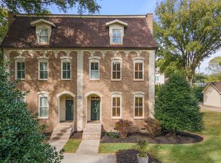 2102A Sharondale Dr, Nashville, TN 37215