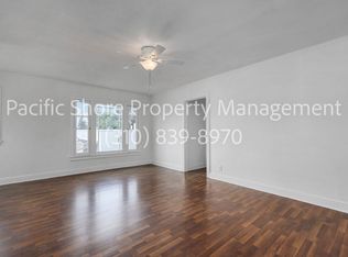 832 Hyperion Ave #1/2, Los Angeles, CA 90029